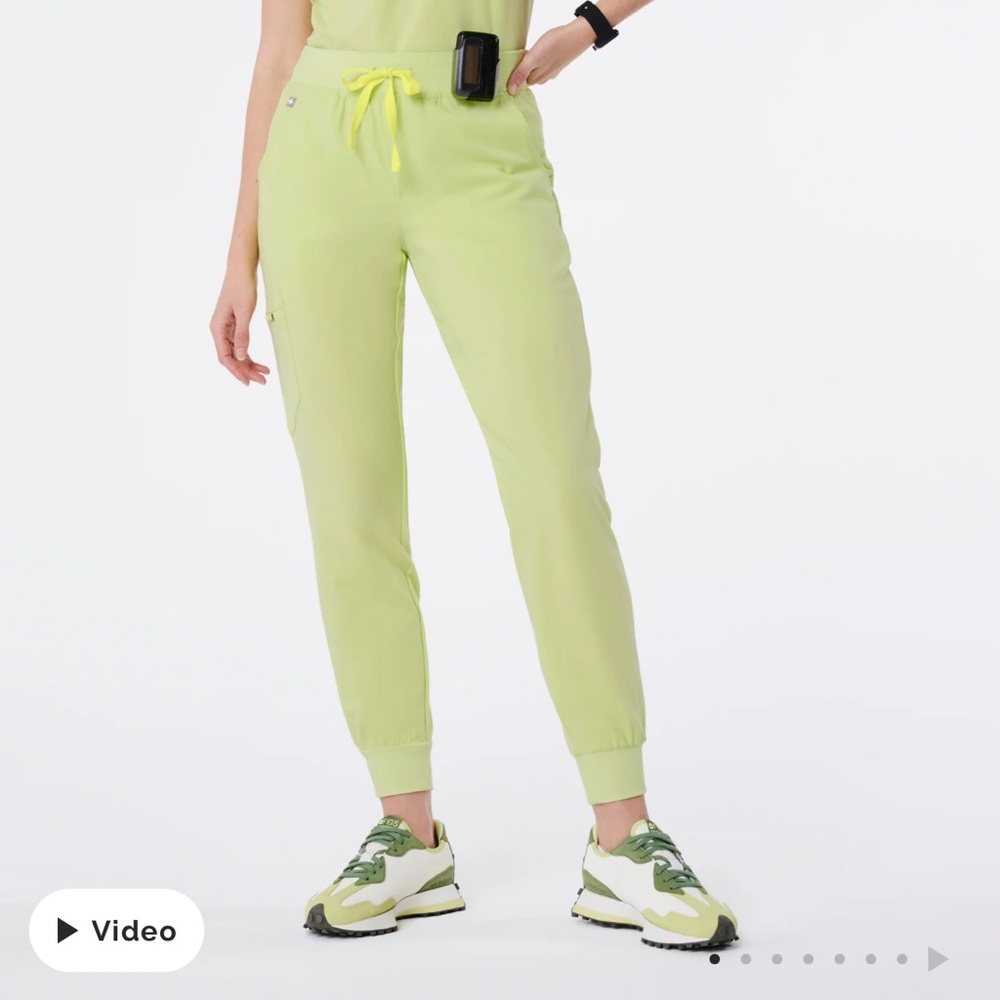 Figs Zamora Jogger Scrub Pants Nursing Medical Sea Mist Yellow Small